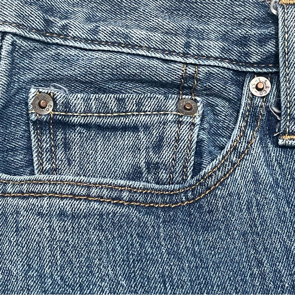 Levi's Jeans 501 CT Button Fly with Leather Patch - Picture 5 of 12
